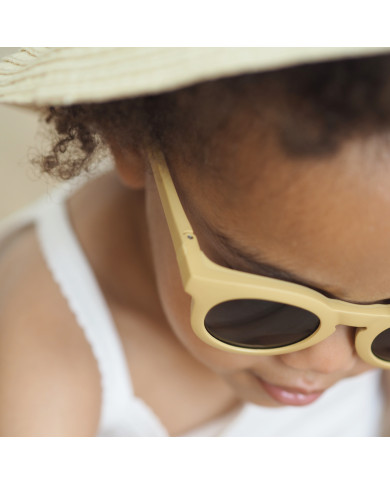 BEABA VAIKIŠKI AKINIAI NUO SAULĖS 2-4 METAI, HAPPY STAGE GOLD