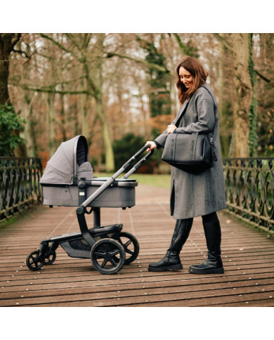 CHILDHOME MOMMY CLUB MAMOS KREPŠYS, SIGNATURE BLACK