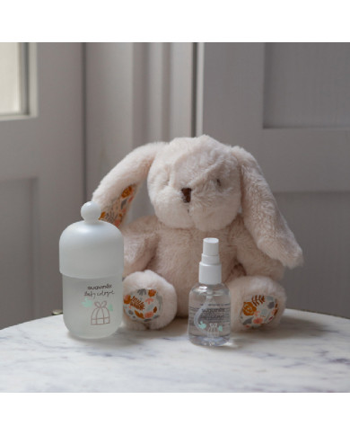 SUAVINEX BABY COLOGNE DOVANŲ RINKINYS: KVAPUSIS VANDUO KŪDIKIAMS 100 ML IR 50 ML, PLIUŠINIS ZUIKUTIS